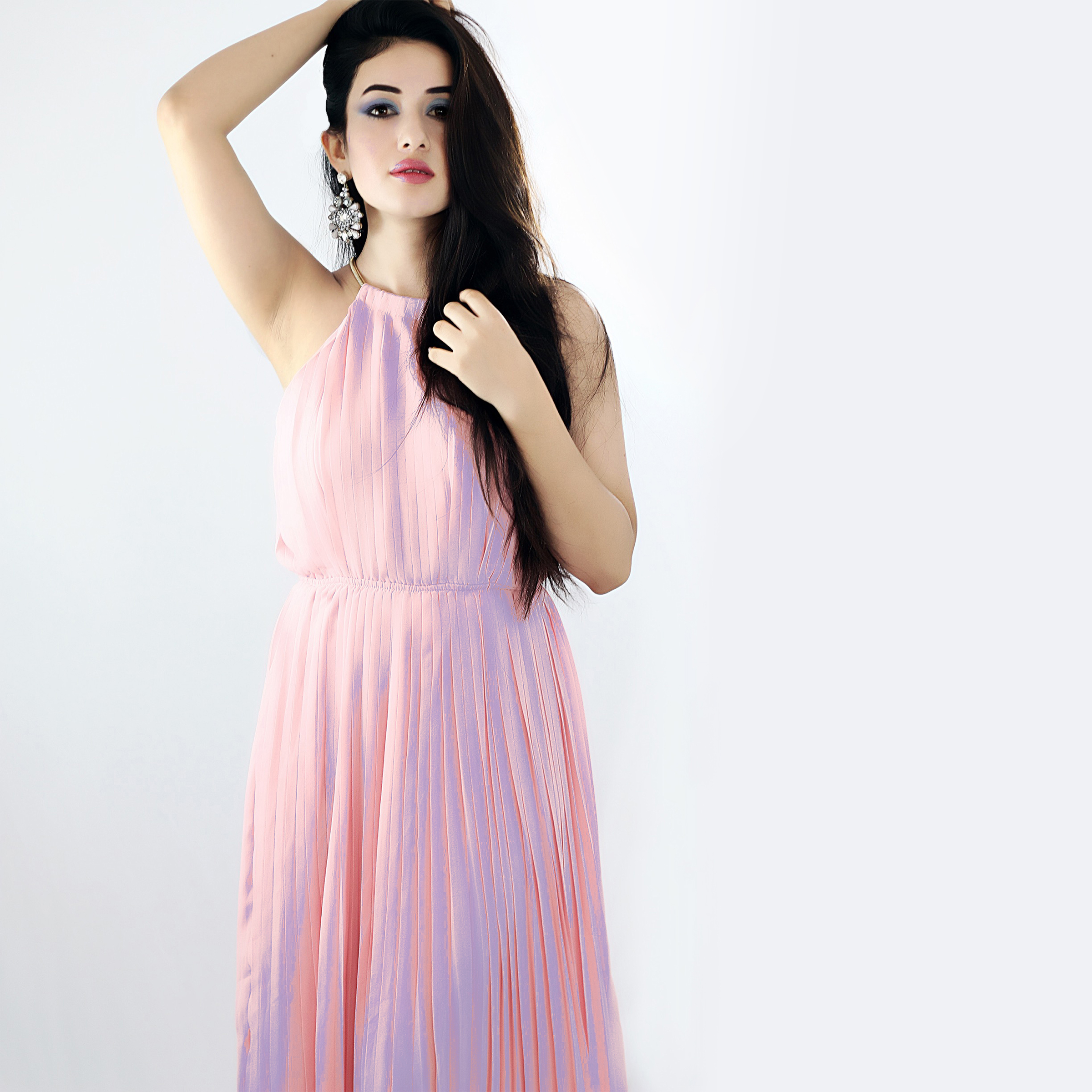 Aditi budhathoki wearing London Noir Earrings